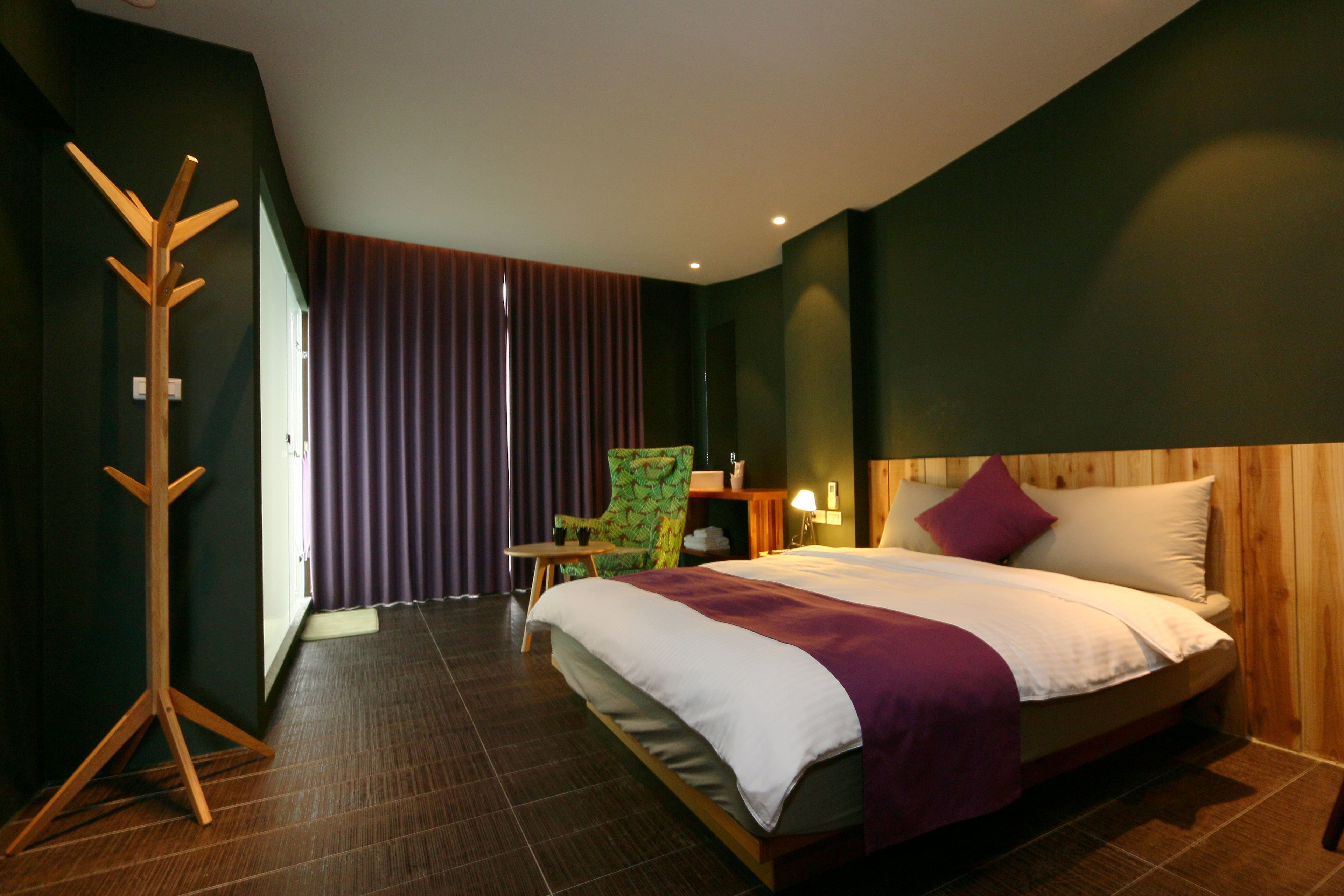 Rollaway beds, free WiFi