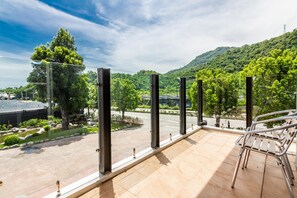 Doppelzimmer, Balkon, Gartenblick | Lobby