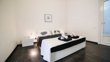 1 camera, ferro/asse da stiro, Wi-Fi, lenzuola