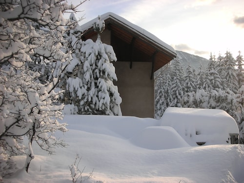 Serre Chevalier 100 M2 CHALET NEAR SKIING