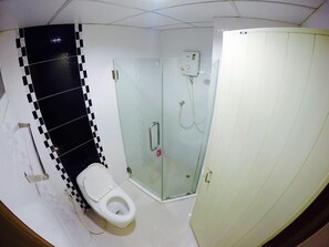 Bathroom - Thanarom Place (Phan Thong)