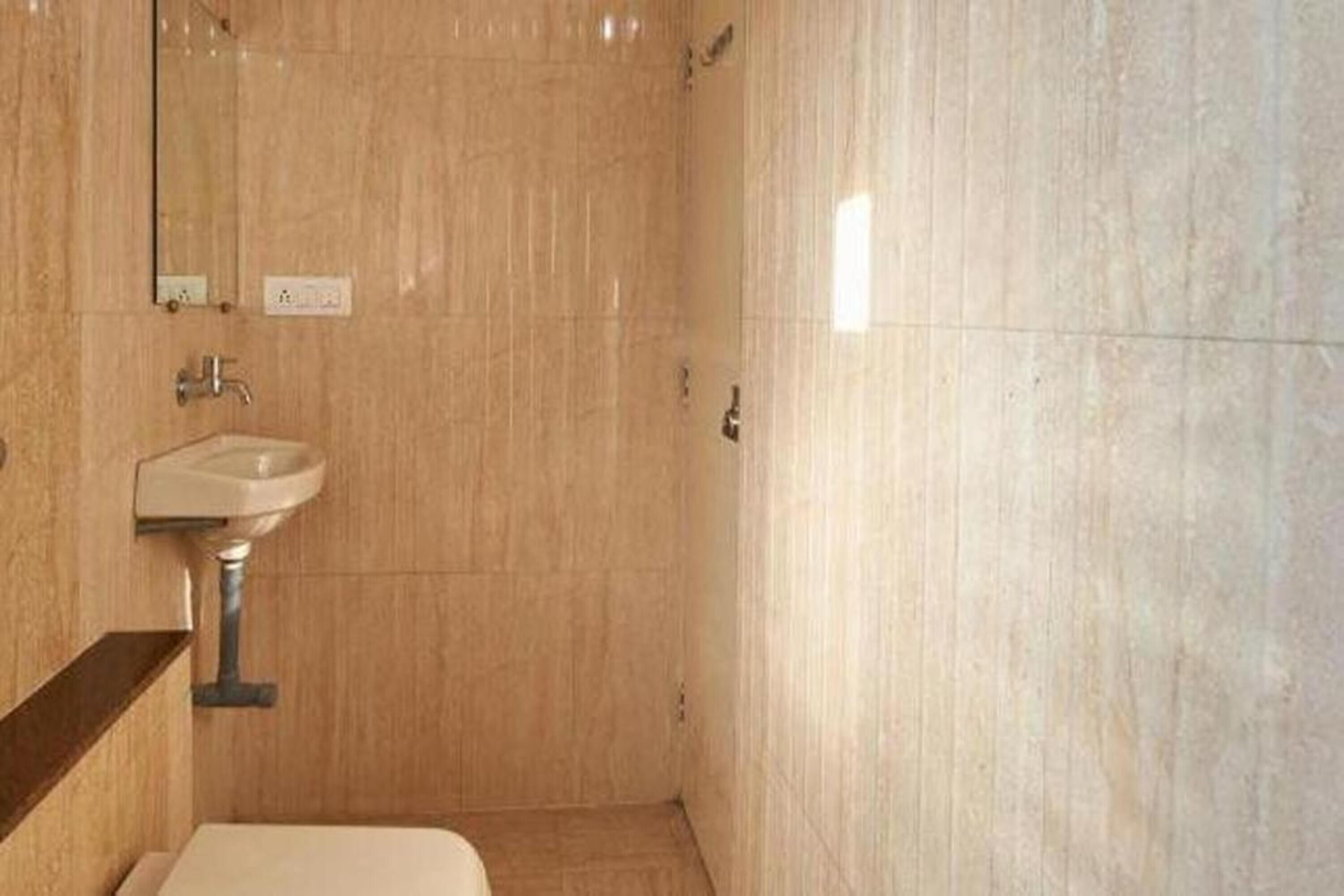 ac deluxe double room  | bathroom | shower, rainfall showerhead, towels