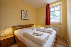 2 chambres, coffres-forts dans les chambres, lit parapluie, Wi-Fi