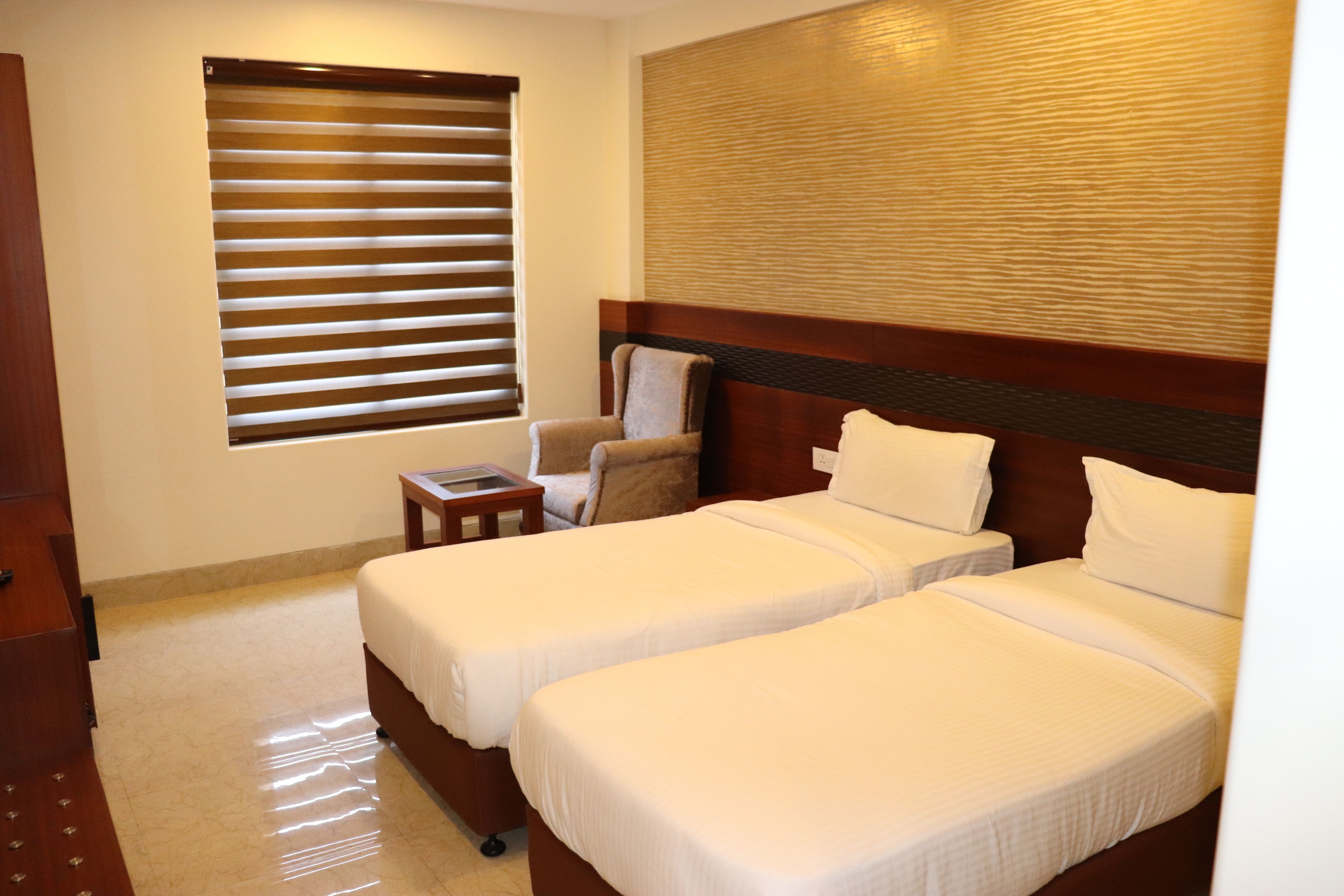 Premium bedding, down duvets, in-room safe, soundproofing