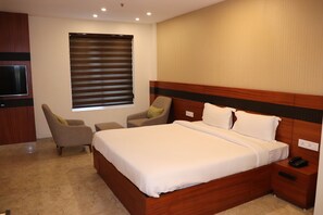 Sengetøy av topp kvalitet, dundyner, safe på rommet og lydisolert