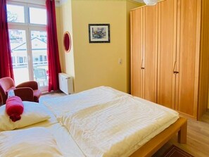 2 Schlafzimmer, Reisekinderbett, WLAN, Rollstuhlgeeignet