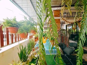 Balcony - Wilderness (Ban Chang)