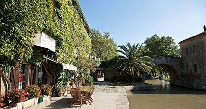 Village house with garden in the middle of the southern French wine region, 30 minutes to the sea