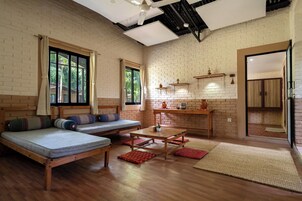 木屋 | 1 多间卧室、办公桌、熨斗/熨衣板、折叠床/加床（额外收费）