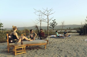 Una playa cerca