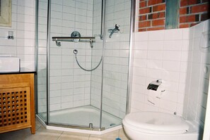 Unclassified image, 3 of 10, button