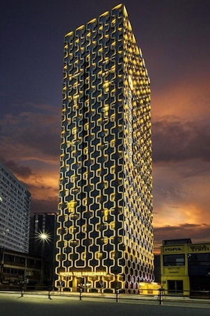 Exterior. Hotel the Designers Premier Seongsu and Konkuk univ