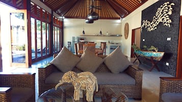 Televisi layar datar 61-inci dengan saluran TV kabel dan TV