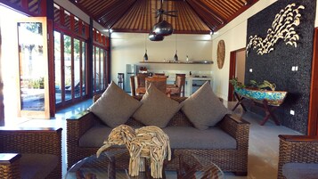 Televisión de pantalla plana, reproductor de DVD