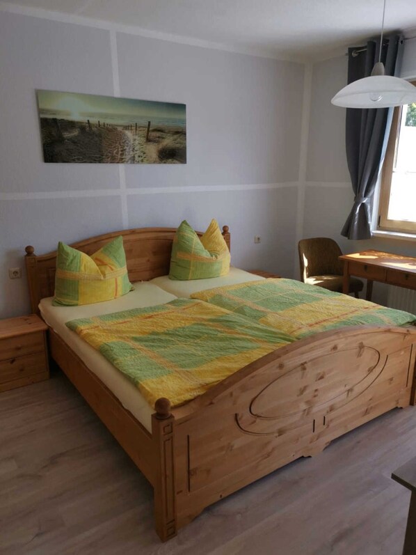 1 bedroom, WiFi, bed sheets