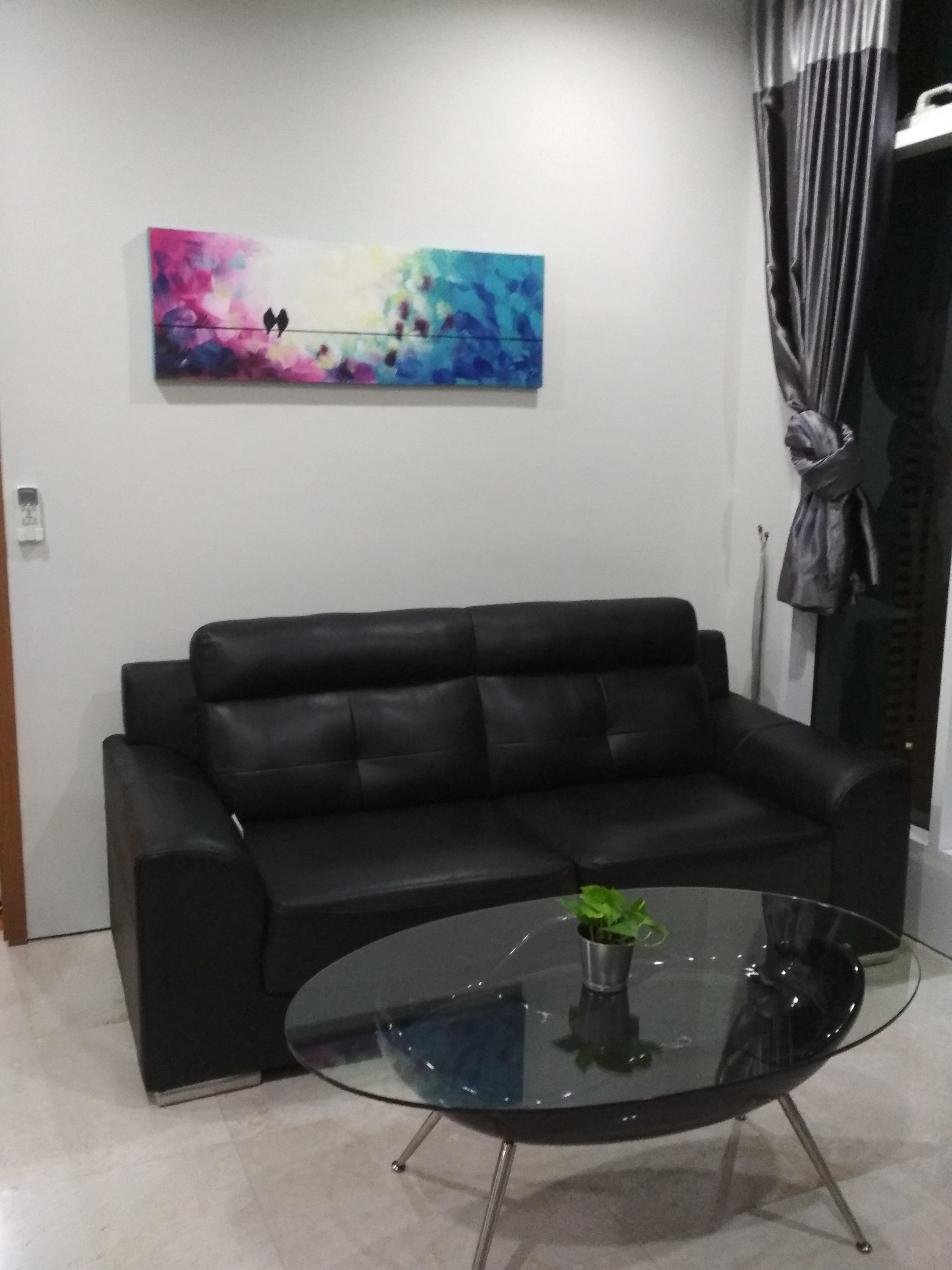 exclusive apartment, 2 bedrooms, 1 bathroom | living room | 40-inch flat-screen tv with cable channels, tv