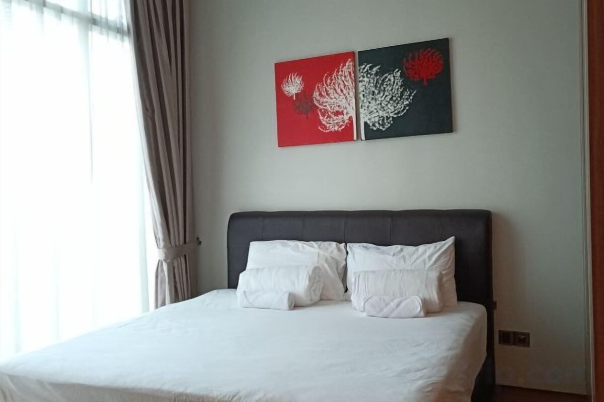 2 bedrooms, desk, blackout drapes, iron/ironing board