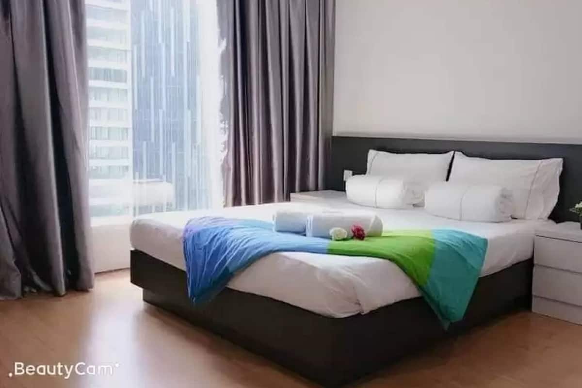 exclusive apartment, 2 bedrooms, 1 bathroom | 3 bedrooms, individually decorated, individually furnished, desk