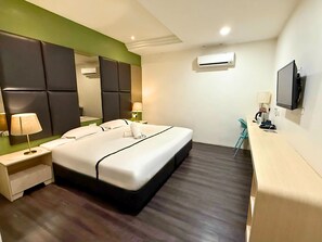 Habitación doble | Escritorio, tabla de planchar con plancha y wifi gratis 
