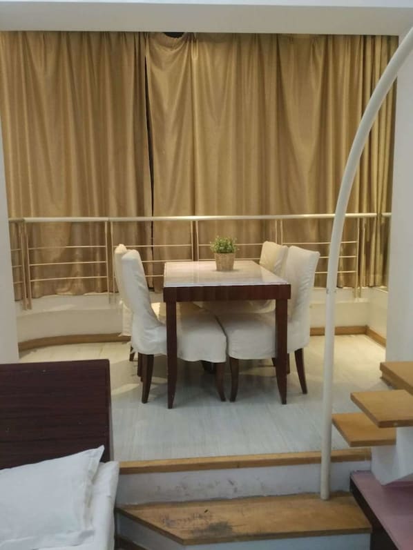 Superior Loft | Minibar, desk, blackout drapes, iron/ironing board
