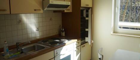 Réfrigérateur, four, lave-vaisselle