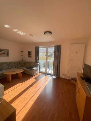 Uklassifisert bilde, 3 av 8, knapp