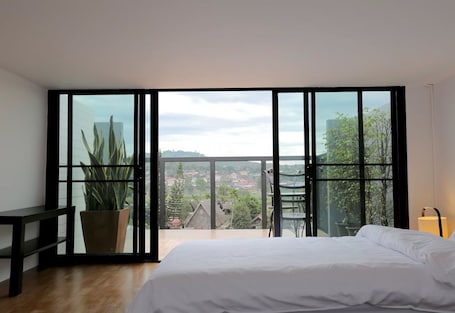 Roof Top Celling High 1.38 m. | Free WiFi. Sleeping Well Chiangkhong - Hostel