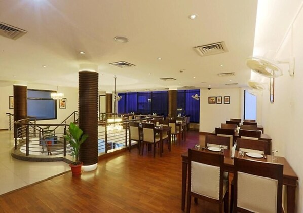 International cuisine - Hotel Green Lotus Dwarka (New Delhi)