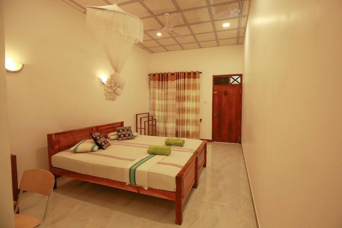 In-room safe, desk, soundproofing, iron/ironing board
