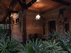 Garden view - Bali Wirasana Inn (Denpasar)