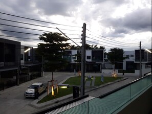 Property grounds - New Loft Modern Home (Hang Dong)