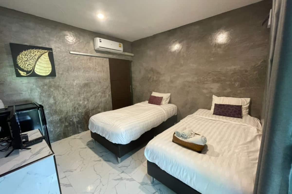 Loft Twin Room | 1 Schlafzimmer, Schreibtisch, Verdunkelungsvorhänge, kostenloses WLAN