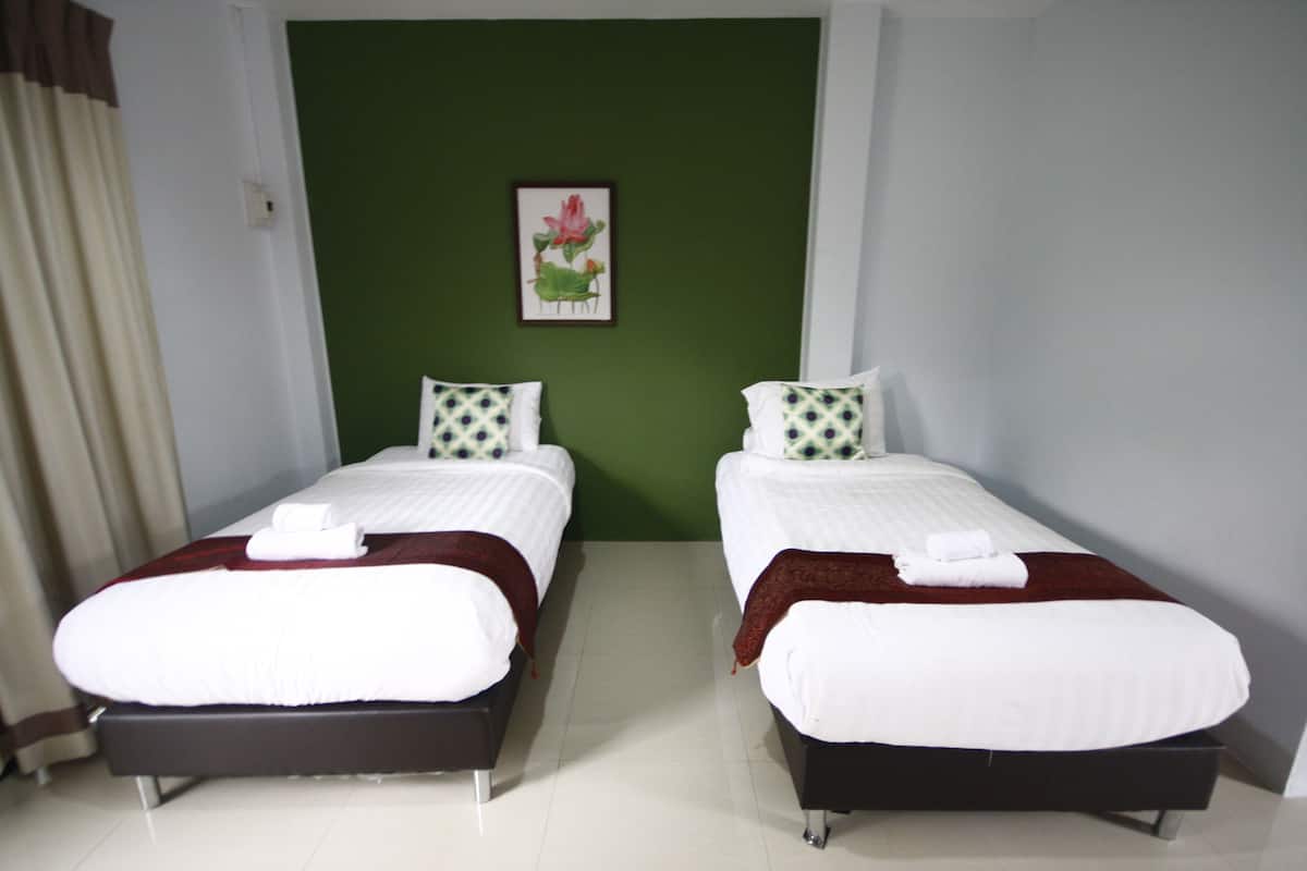 Standard-Zweibettzimmer | 1 Schlafzimmer, Schreibtisch, Verdunkelungsvorhänge, kostenloses WLAN