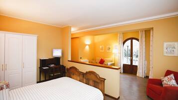 Quadruple Room, Terrace | Minibar, in-room safe, desk, blackout drapes