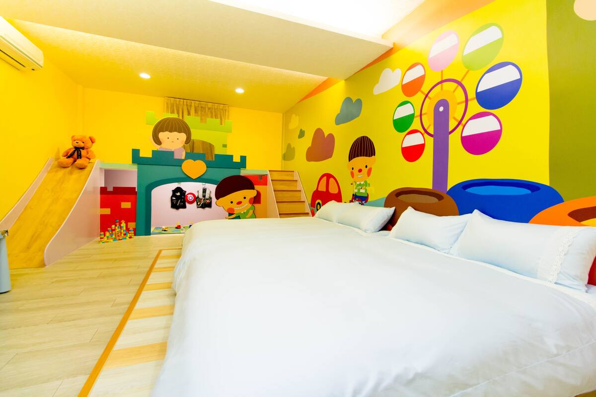 Children’s theme room