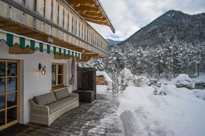 Terrace/patio - Apartment 2 - Ground floor - Apartment Tegernsee, Family Schneider, Kreuth (Kreuth)