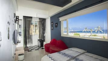 Deluxe Double Room, Ocean View | Blackout drapes, soundproofing, free WiFi, bed sheets