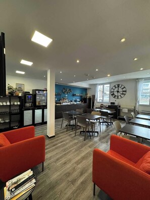 Daily buffet breakfast for a fee - Couett' Hôtel Brest (Brest)