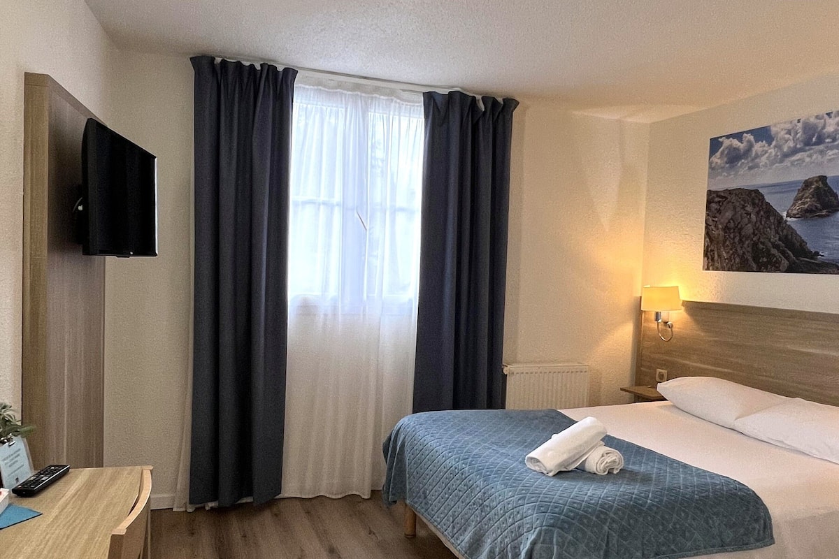 Standard Double Room | Premium bedding, soundproofing, free WiFi, bed sheets