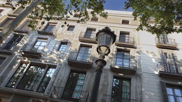 Japan Suite, Rambla view | Front of property