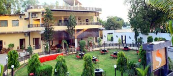 Hotel Saroj Sagar - Sagar
