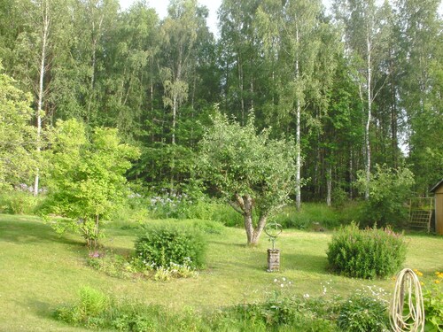 Cozy vacation home in a very quiet location on the edge of the forest (Glasreich)