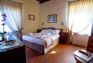 Standard Apartment, 1 Bedroom | Desk, iron/ironing board, rollaway beds, free WiFi - Palazzo Mari (San Gimignano)