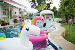 Piscine extérieure