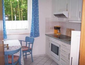 Fridge, oven