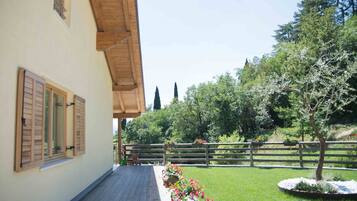 Economy Double Room | Garden