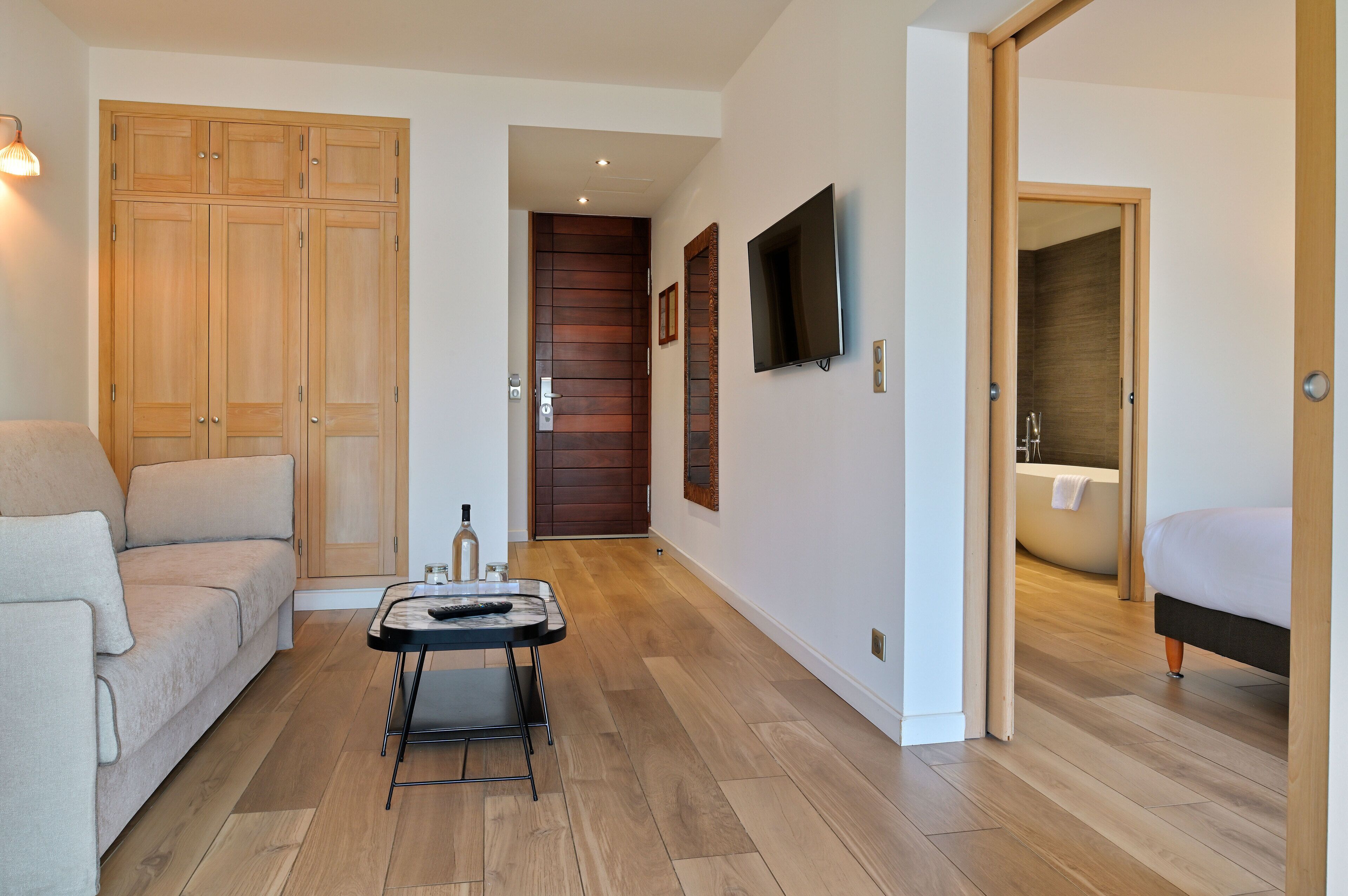 minibar, in-room safe, individually decorated, laptop workspace