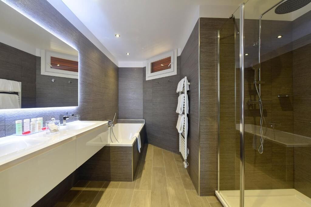 free toiletries, hair dryer, bathrobes, slippers