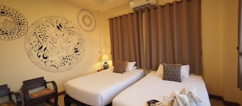 Wake Up at Muang Kao Boutique Hotel