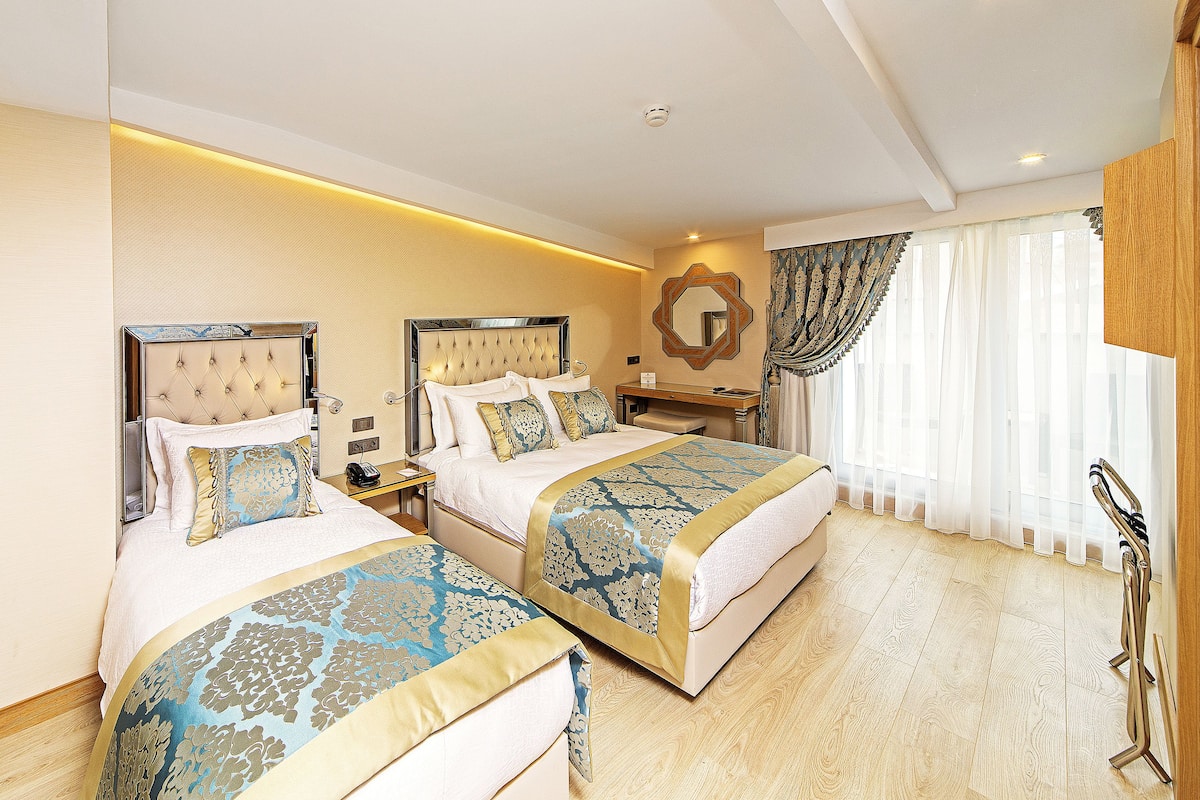 2 Conneting Double Rooms With Balcony | 1 bedroom, premium bedding, free minibar items, in-room safe